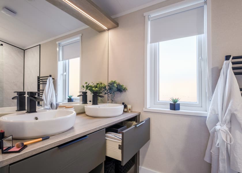 All imagery shown is a representation only. Style, decor and exact views vary by lodge | Valley Park View 2 bed Hot Tub (sleeps 4) - Lakeview Manor Lodges, Dunkeswell, Honiton