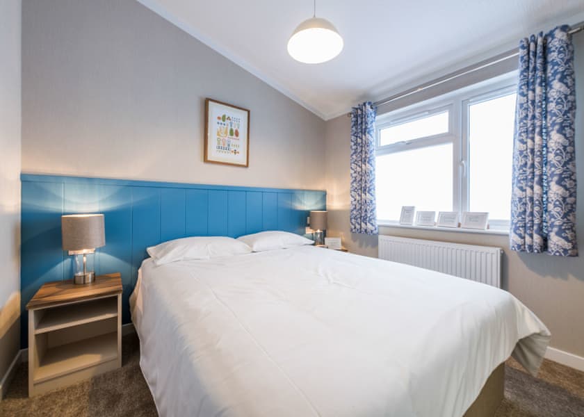 Valley Lake Front CL 2 bed Hot Tub Pet (sleeps 4) - Lakeview Manor Lodges, Dunkeswell, Honiton