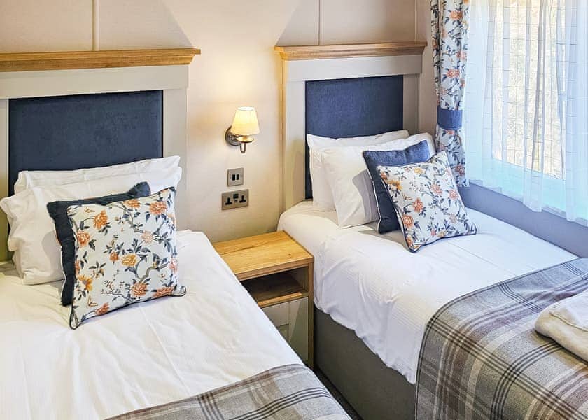 Valley Park View 2 bed Pet (sleeps 6) - Lakeview Manor Lodges, Dunkeswell, Honiton