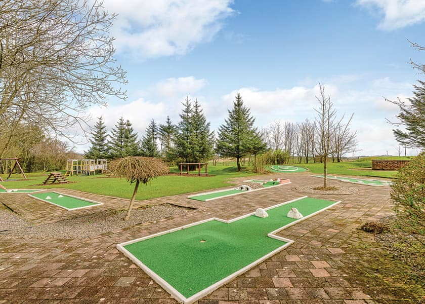 18 hole crazy golf<br />