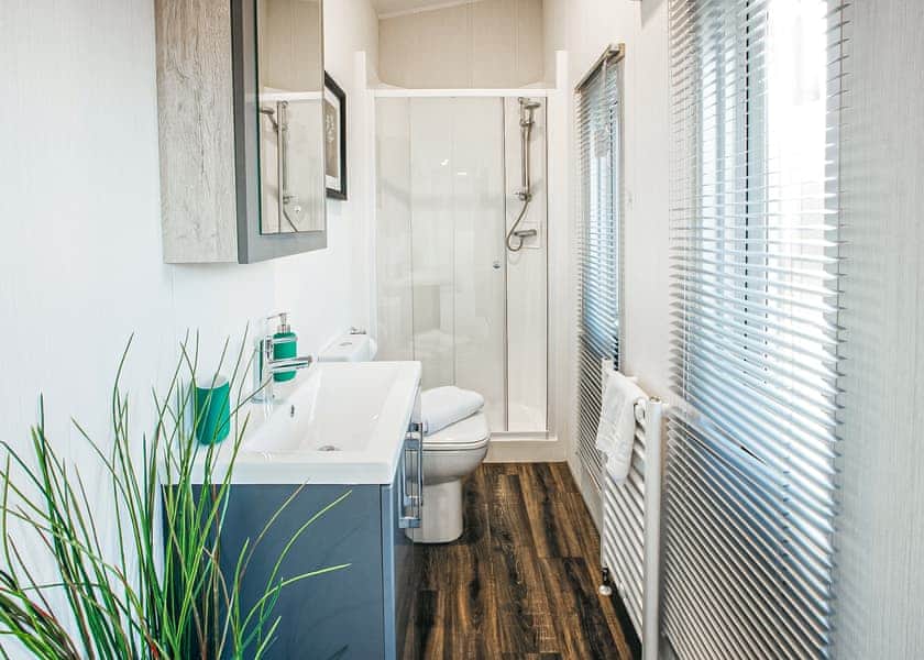 LE 2Liv Lodge - Little Eden Country Park, Bridlington