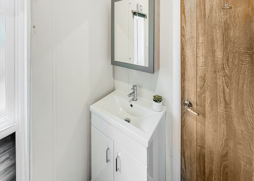 Liv Lodge 4 - Little Eden Country Park, Bridlington
