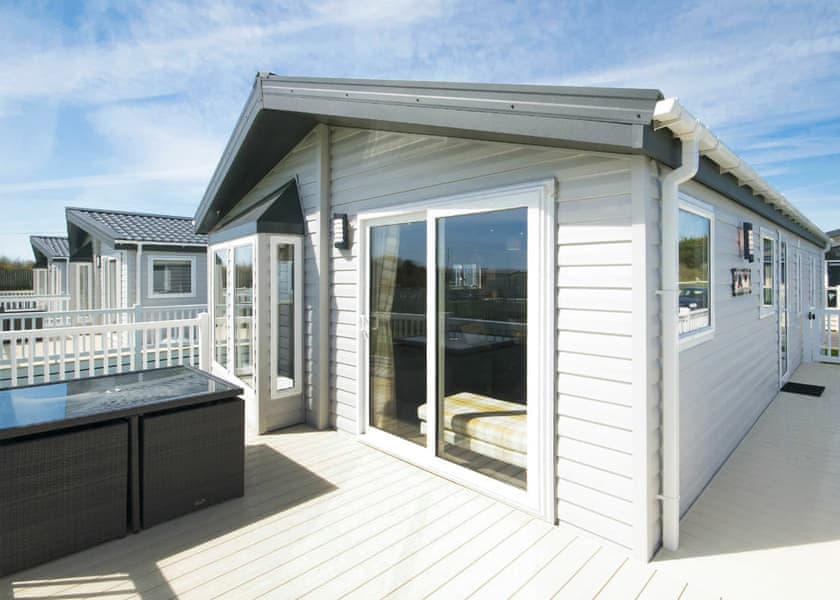 Platinum Lodge - Glendale, Port Carlisle