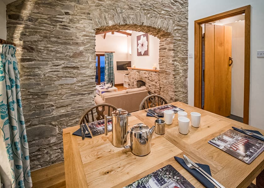 Pound Cottage Spa - Leonards Cove, Stoke Fleming, Dartmouth