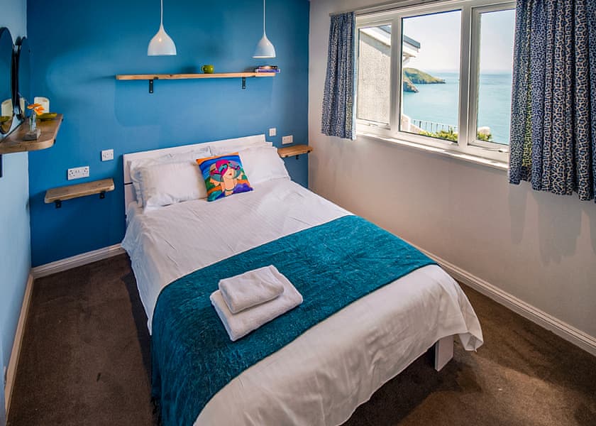 Clifftop Hot Tub Plus (Sleeps 6) - Leonards Cove, Stoke Fleming, Dartmouth