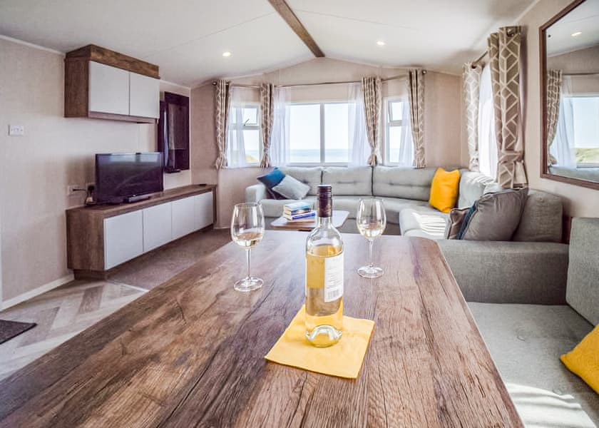 Sunflower Caravan - Leonards Cove, Stoke Fleming, Dartmouth