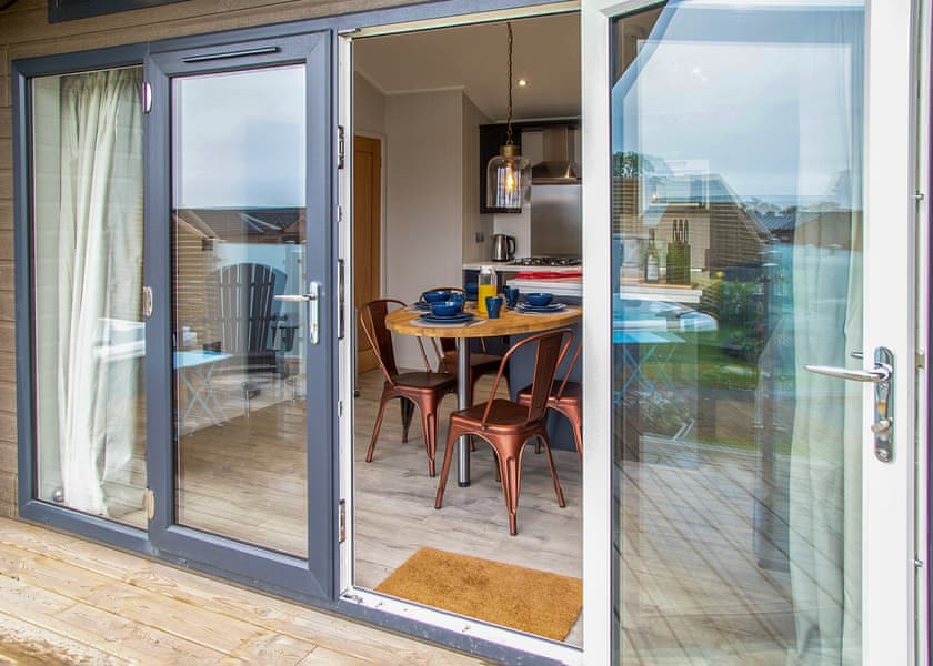 Retreat 1 bed lodge - Letham Feus Park, Leven