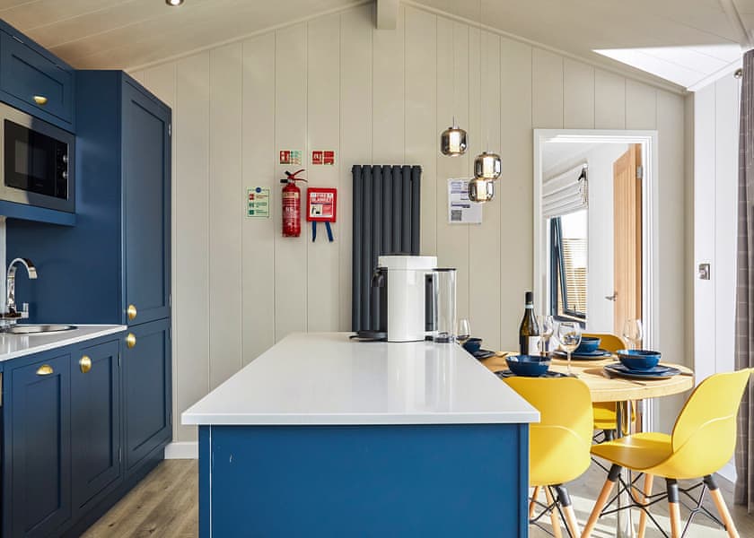 Retreat 2 bed lodge - Letham Feus Park, Leven