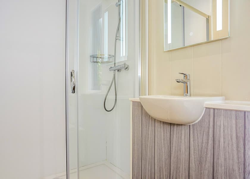 Retreat 2 bed lodge - Letham Feus Park, Leven