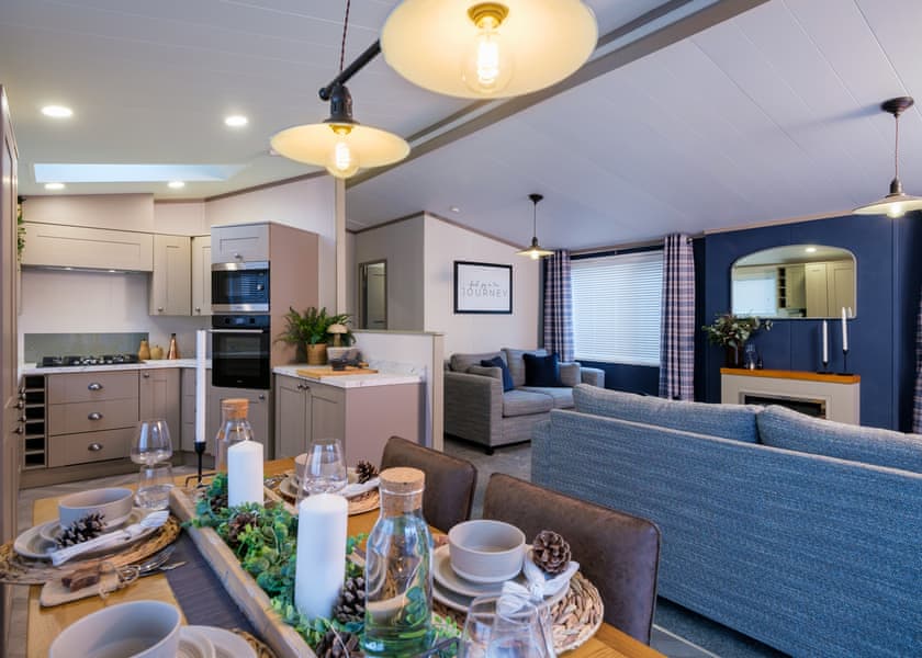 Coniston Lodge - Lillyhall Lodge Retreat, Workington