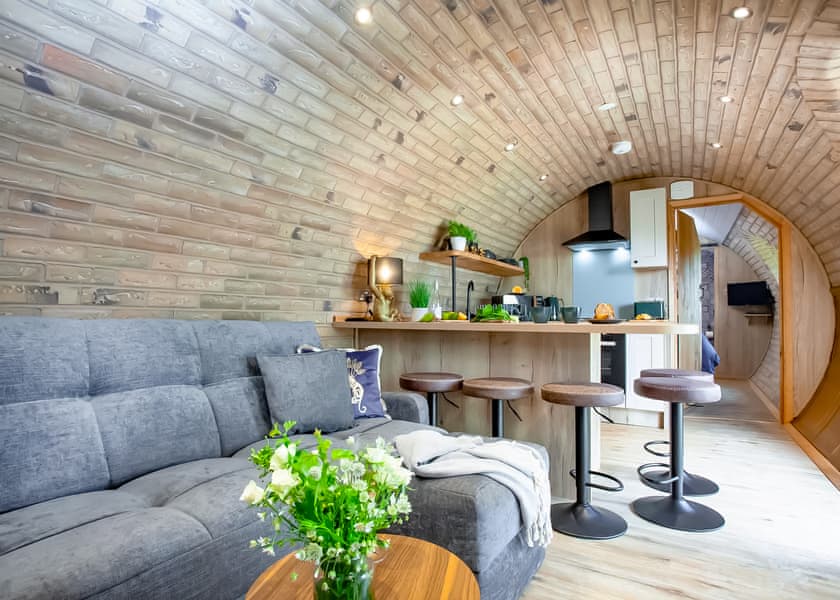 Maesbury Den, Radstock