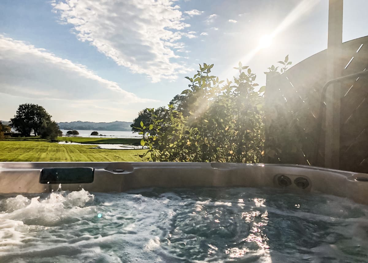 Loch Lomond Waterfront Luxury Lodges - Holiday lodge in Central Scotland - Image 2