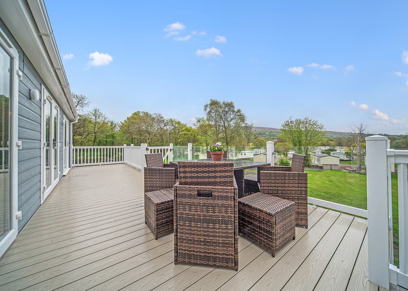 Bridewell Lodge - Llwyngwair Manor Holiday Park, Newport, Pembrokeshire