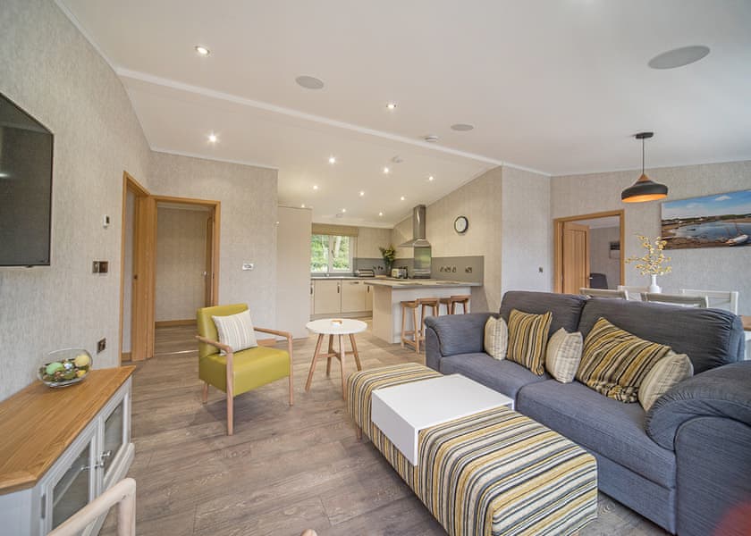 Bridewell Lodge - Llwyngwair Manor Holiday Park, Newport, Pembrokeshire