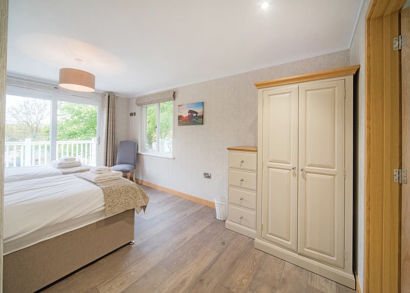 Bridewell Lodge - Llwyngwair Manor Holiday Park, Newport, Pembrokeshire