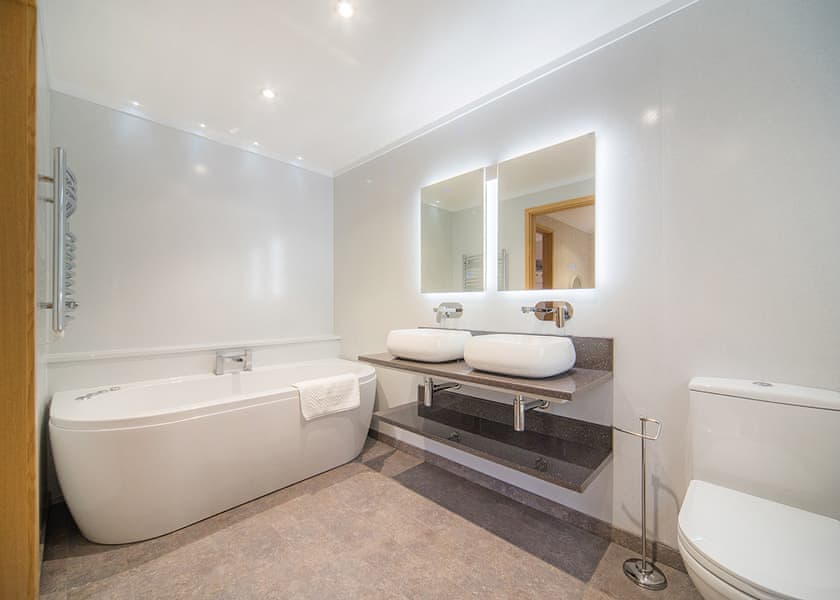 Bridewell Lodge - Llwyngwair Manor Holiday Park, Newport, Pembrokeshire