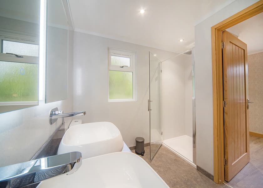 Bridewell Lodge - Llwyngwair Manor Holiday Park, Newport, Pembrokeshire