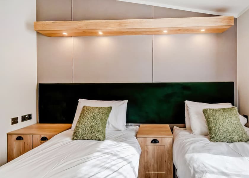 Lodge 11 - Llwyngwair Manor Holiday Park, Newport, Pembrokeshire