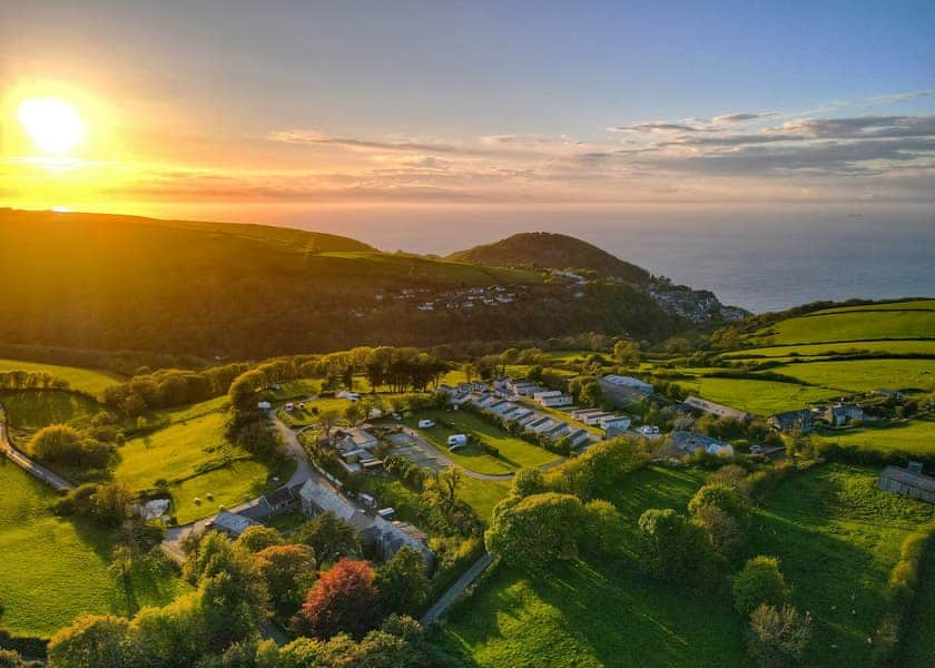 Lynmouth Holiday Retreat, Lynton