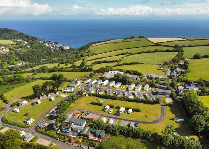 Sea View 2 Bed Hot Tub Holiday Caravan – Lynton - Lynmouth Holiday Retreat, Lynton