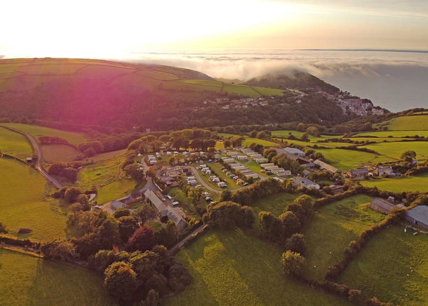 Sea View 2 Bed Hot Tub Holiday Caravan – Cheriton - Lynmouth Holiday Retreat, Lynton