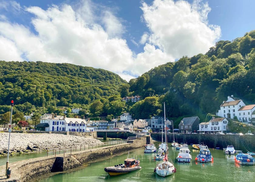 Exmoor View 3 Bed Holiday Caravan – East Lyn - Lynmouth Holiday Retreat, Lynton