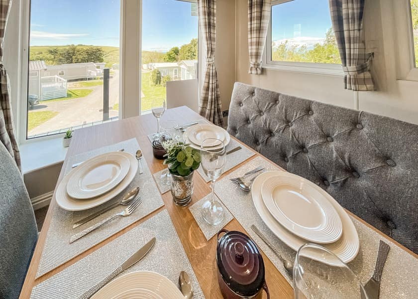 Lyn Bay Lodge - Lynmouth Holiday Retreat, Lynton