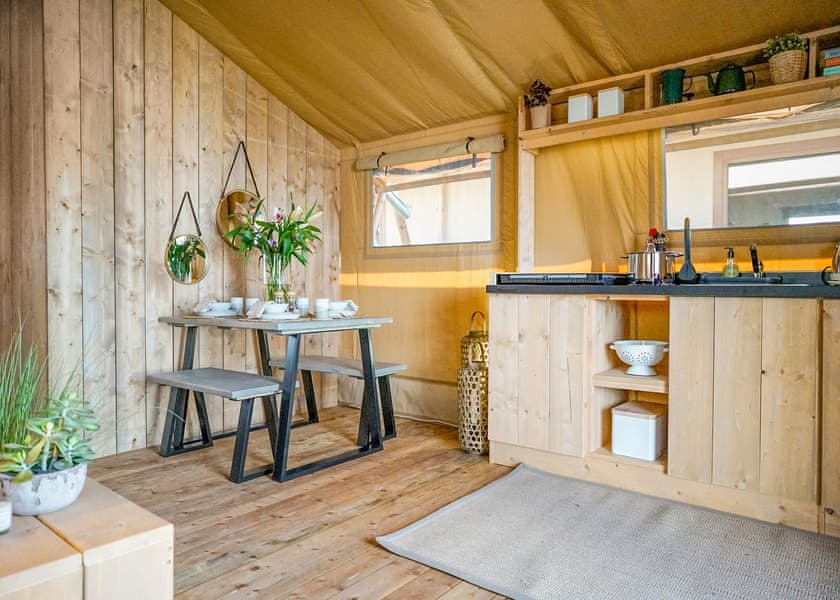 Sea View 2 Bed Hot Tub Safari TentKestrel - Lynmouth Holiday Retreat, Lynton