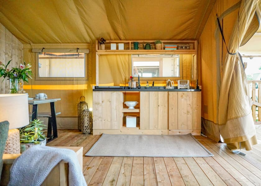 Sea View 2 Bed Hot Tub Safari TentKestrel - Lynmouth Holiday Retreat, Lynton