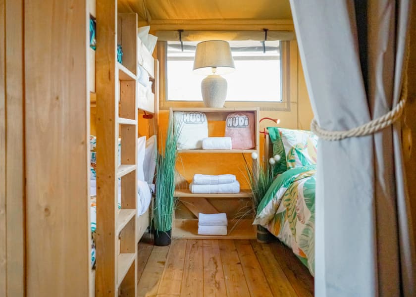 Sea View 2 Bed Hot Tub Safari TentKestrel - Lynmouth Holiday Retreat, Lynton