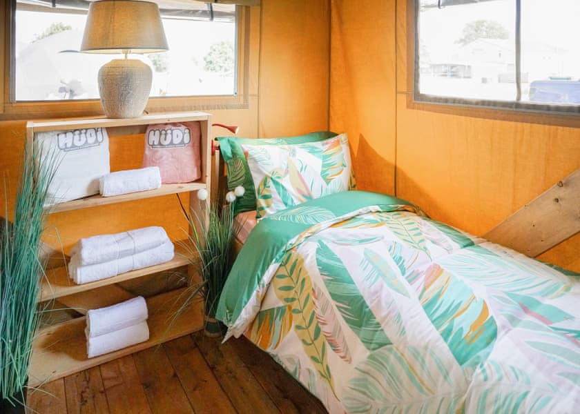 Sea View 2 Bed Hot Tub Safari TentKestrel - Lynmouth Holiday Retreat, Lynton