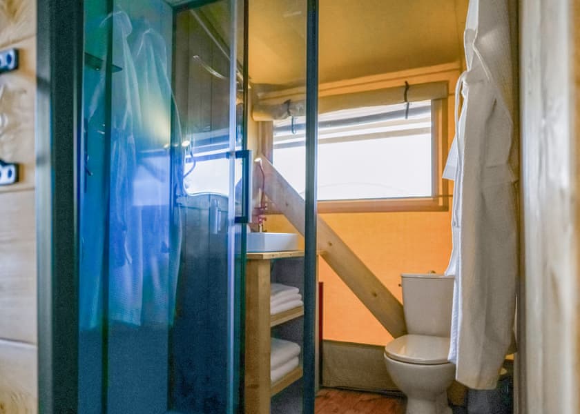 Sea View 2 Bed Hot Tub Safari TentKestrel - Lynmouth Holiday Retreat, Lynton