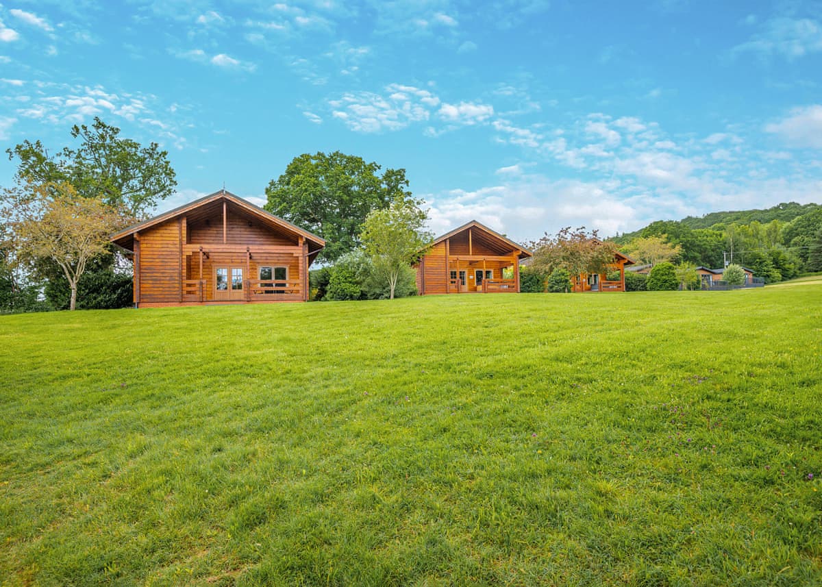Woodside Lodges Country Park - Holiday lodge in Central England - Image 1