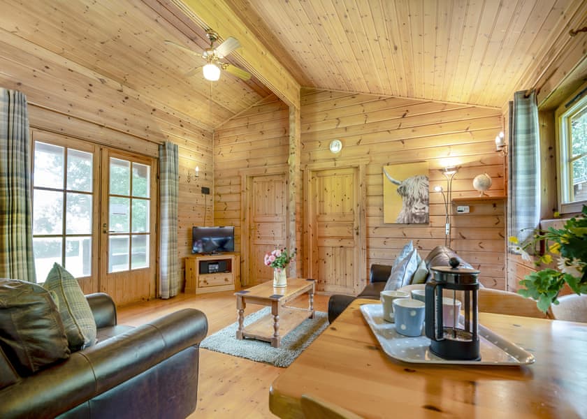 Four Oaks Lodge - Woodside Lodges Country Park, Ledbury