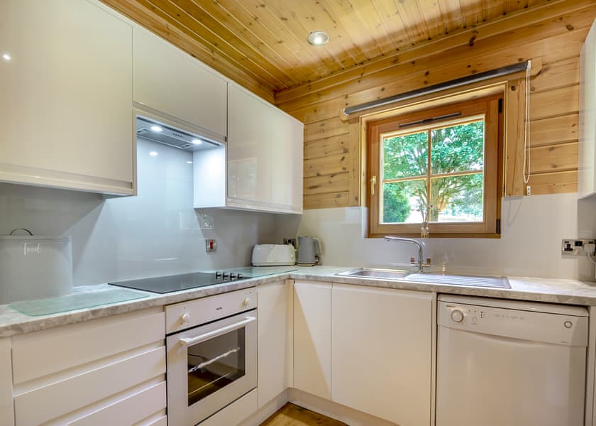 Four Oaks Lodge - Woodside Lodges Country Park, Ledbury