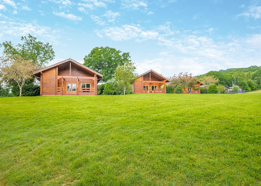 Springpools Retreat - Woodside Lodges Country Park, Ledbury