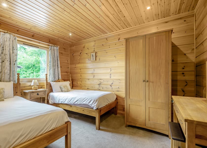 Springpools Retreat - Woodside Lodges Country Park, Ledbury