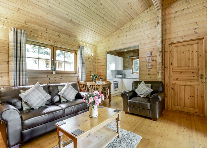 The Waters Edge Lodge - Woodside Lodges Country Park, Ledbury