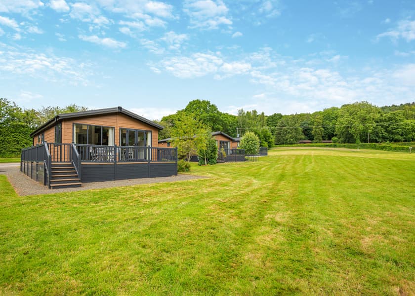 Kingfisher Lodge - Woodside Lodges Country Park, Ledbury