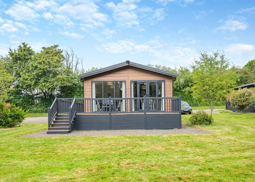 Kingfisher Lodge - Woodside Lodges Country Park, Ledbury