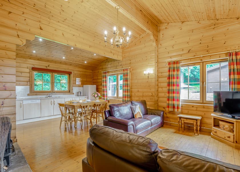 Tangle Wood Lodge VIP - Woodside Lodges Country Park, Ledbury