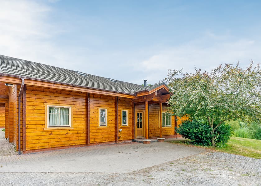 Springpools Lodge - Woodside Lodges Country Park, Ledbury