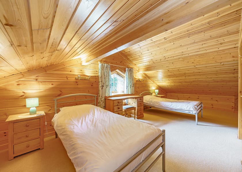 Springpools Lodge - Woodside Lodges Country Park, Ledbury