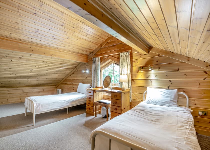 Springpools Lodge - Woodside Lodges Country Park, Ledbury