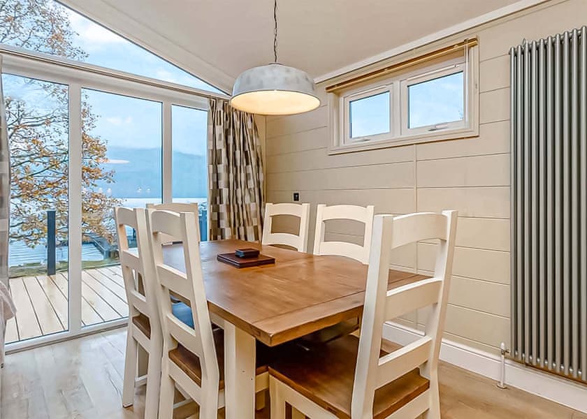 Classic 3 Bed Hot Tub Lodge Pet - Loch Lomond Holiday Park, Inveruglas, Argyll