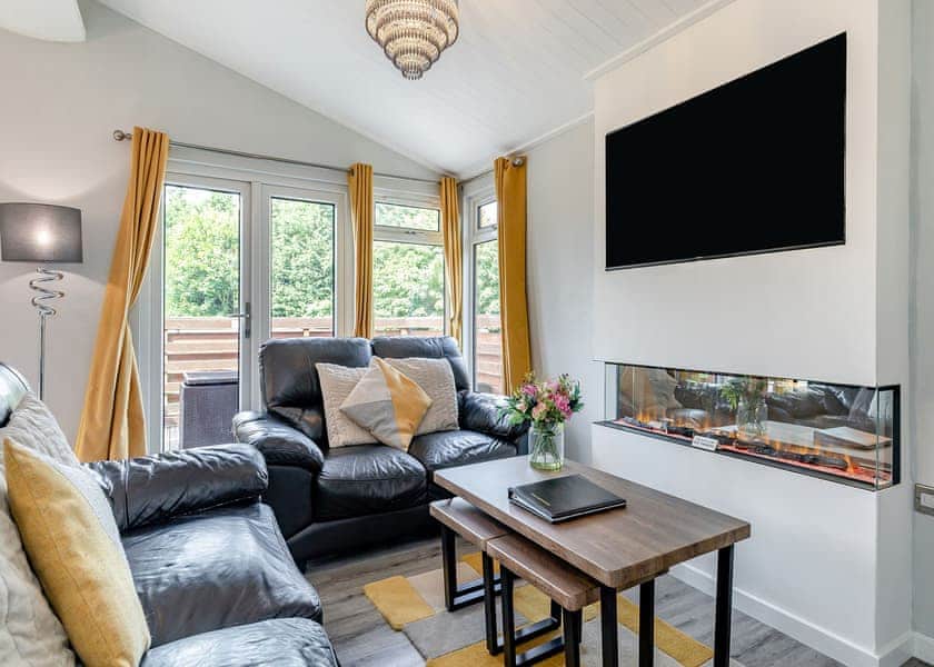 Bakewell Deluxe Lodge Pet - Longnor Wood Holiday Park, Longnor, Nr. Buxton