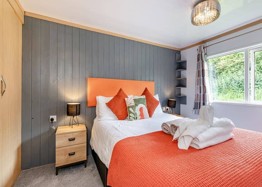 Peak Luxury Lodge Pet - Longnor Wood Holiday Park, Longnor, Nr. Buxton