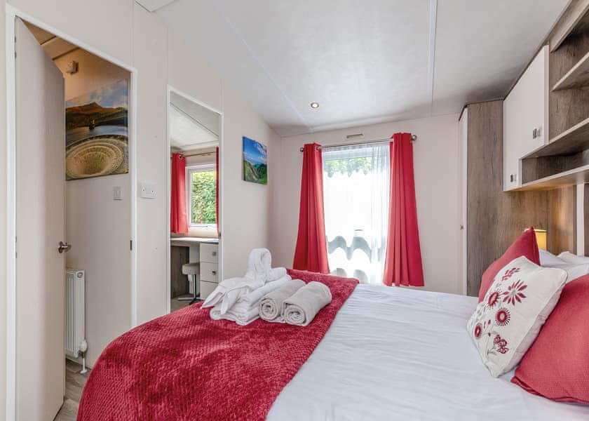 Manifold Caravan Pet - Longnor Wood Holiday Park, Longnor, Nr. Buxton