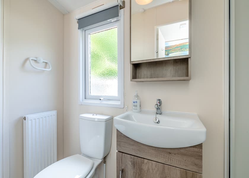 Manifold Caravan Pet - Longnor Wood Holiday Park, Longnor, Nr. Buxton