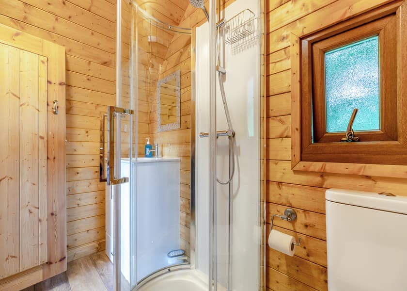 Dove Luxury Glamping Pod - Longnor Wood Holiday Park, Longnor, Nr. Buxton